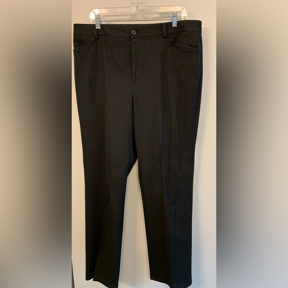 Lauren Ralph Lauren Black Pants; front pockets; belt loops; straight leg; Size16